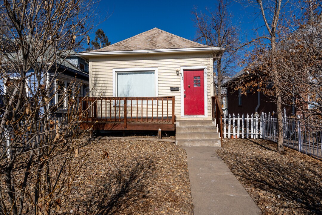 906 W Colorado Ave in Colorado Springs, CO - Building Photo