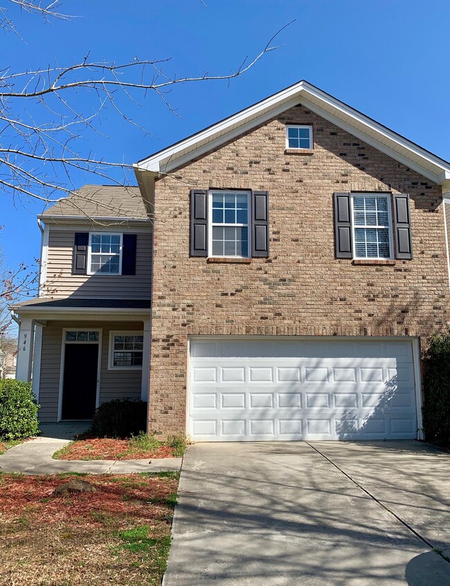 property at 946 Old Forester Ln