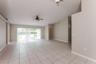 18750 NW 1st St, Unit 2115 in Pembroke Pines, FL - Foto de edificio - Building Photo