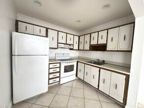 80 Normandy Ln in Delray Beach, FL - Foto de edificio - Building Photo