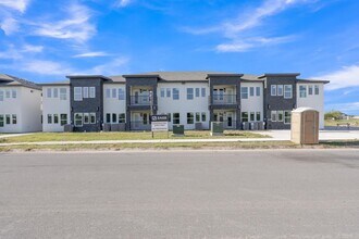 2515 Gamez Dr in Brownsville, TX - Building Photo - Building Photo