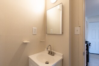 4301 Harriet St, Unit A-1 in Inkster, MI - Foto de edificio - Building Photo