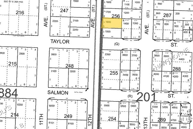 1024 SE 12th Ave in Portland, OR - Building Photo - Building Photo