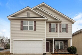 2836 Westbury Ct in Dallas, NC - Foto de edificio - Building Photo