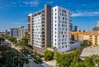 The Salvador in St. Petersburg, FL - Foto de edificio - Building Photo