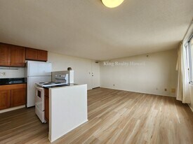1060 Kamehameha Hwy in Pearl City, HI - Building Photo
