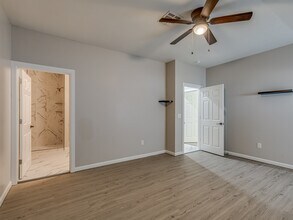 1136 NW 99th St in Oklahoma City, OK - Building Photo - Building Photo