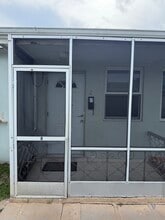 2213 Lincoln St, Unit 2 in Hollywood, FL - Building Photo - Building Photo