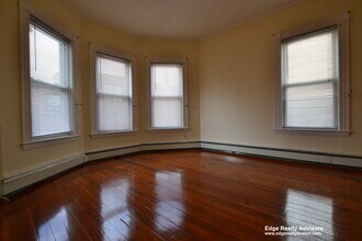 3 Washburn Ter, Unit 1 in Brookline, MA - Building Photo - Building Photo