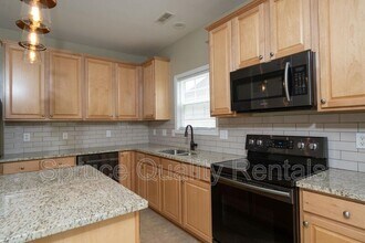 6201 Black Willow Dr in Greensboro, NC - Building Photo - Building Photo