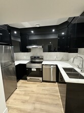 2028 164 St SW in Edmonton, AB - Building Photo - Building Photo