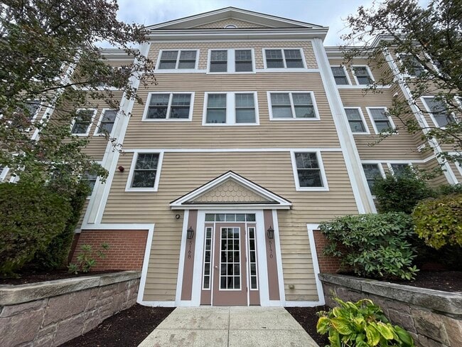 5170 Washington St in Boston, MA - Building Photo - Building Photo