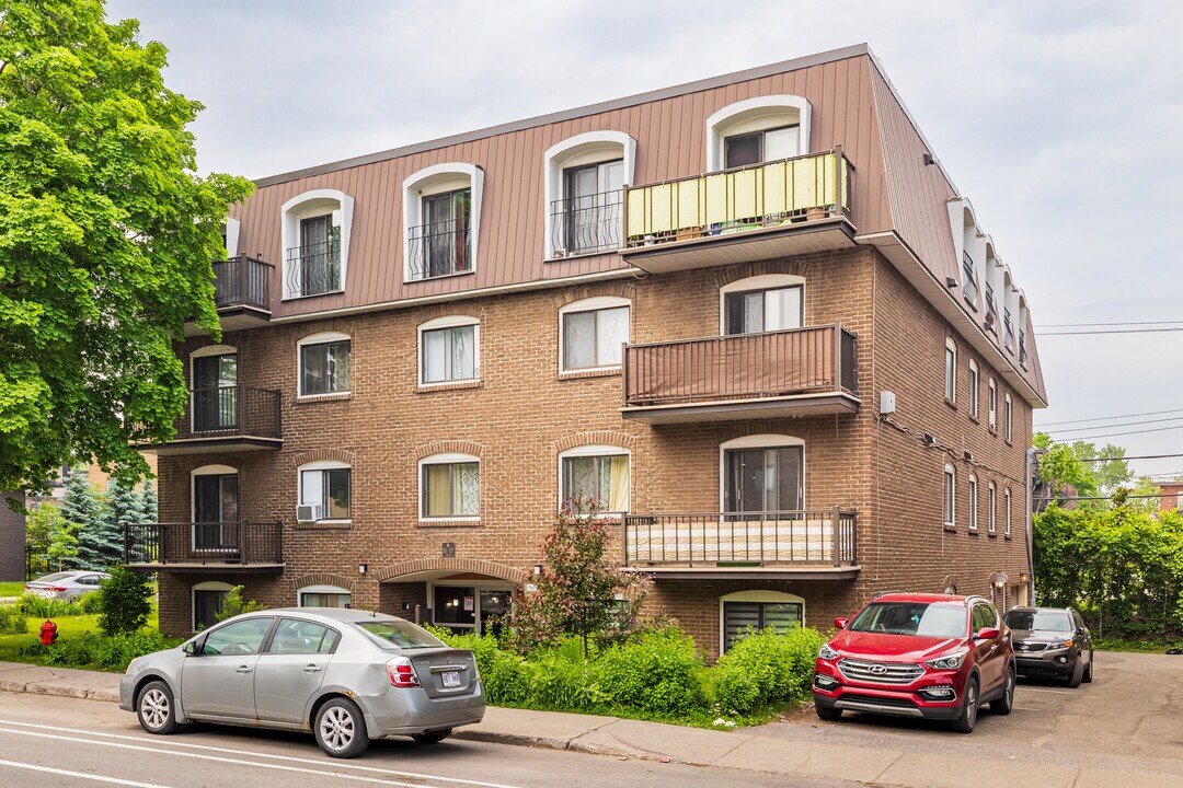 11960-11970 Langelier Boul in Montreal Nord, QC - Building Photo