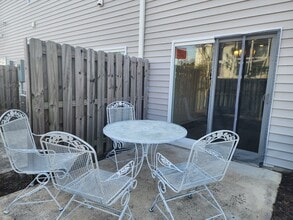 1650 Bratton Ct in Wilmington, NC - Foto de edificio - Building Photo