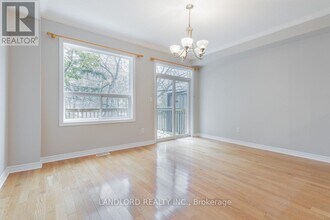 3071 Treadwells Dr in Mississauga, ON - Building Photo - Building Photo