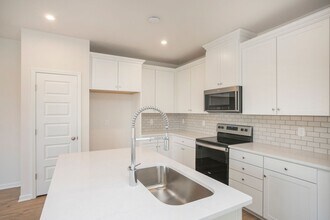 5342 Bellflower Hls in Nashville, TN - Building Photo - Building Photo