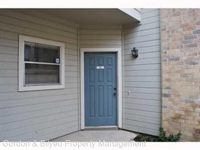 2450 Wickersham Ln in Austin, TX - Building Photo - Building Photo