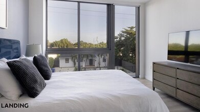 3830 NW 11th St, Unit 1-201 in Miami, FL - Building Photo - Building Photo