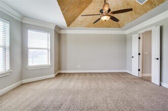 302 Oar Wood Dr in Granbury, TX - Building Photo - Building Photo