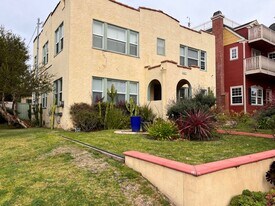 227 Ave F, Unit F in Redondo Beach, CA - Building Photo