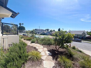 4239 W 64th St in Los Angeles, CA - Building Photo - Building Photo