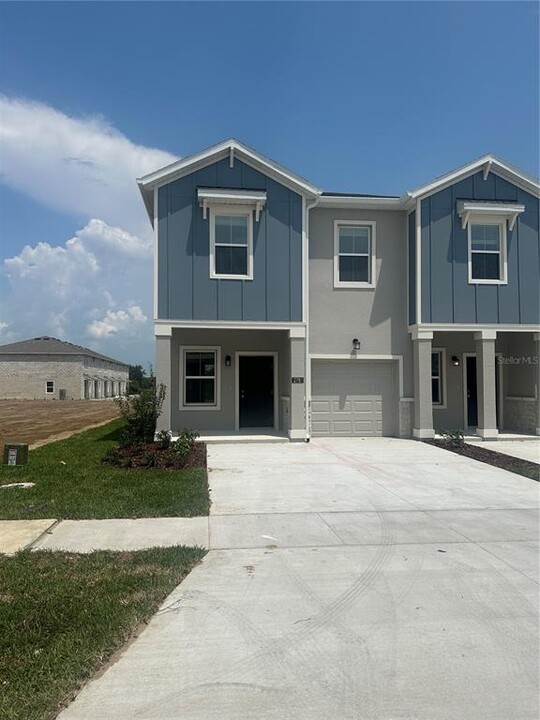 2781 Pierr St in Davenport, FL - Building Photo