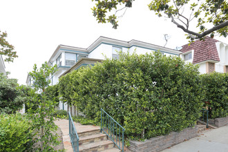 249 S Doheny Dr in Beverly Hills, CA - Building Photo - Building Photo