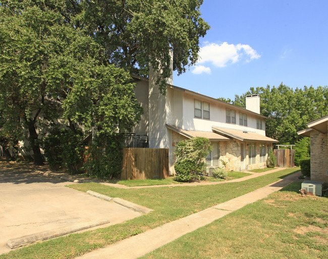 2 Fourplexes in Austin, TX - Building Photo - Building Photo