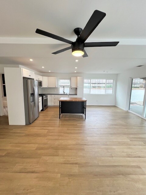 1155 Cornish Dr in Encinitas, CA - Building Photo