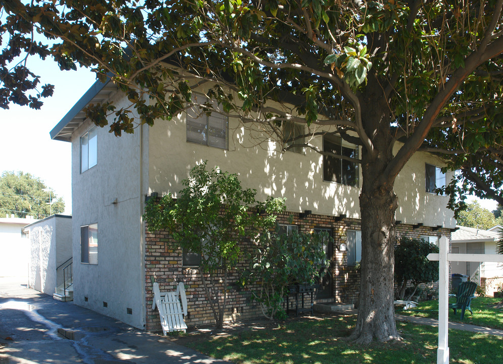 Magnolia Gardens in San Jose, CA - Building Photo