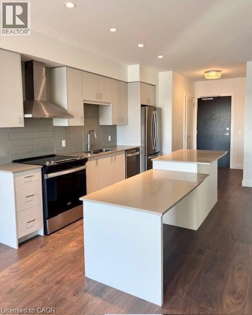 property at 15 Glebe St