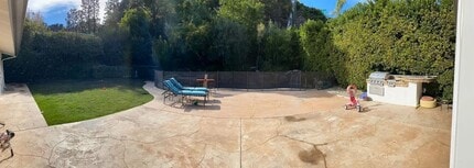 16636 Calneva Dr in Los Angeles, CA - Building Photo - Building Photo