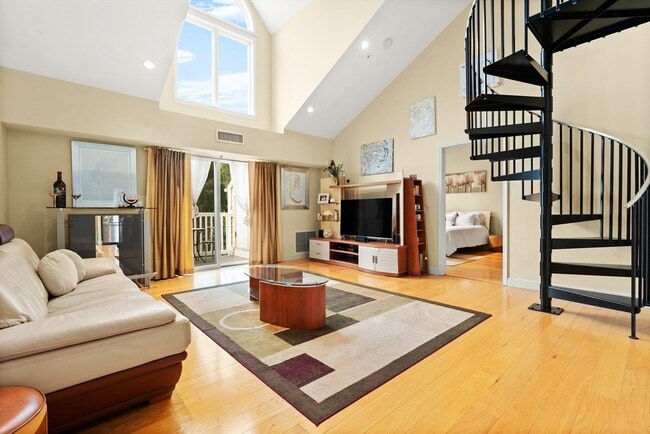 357 Beach St, Unit #415
