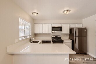 5370 Bridgette Way in Las Vegas, NV - Building Photo - Building Photo