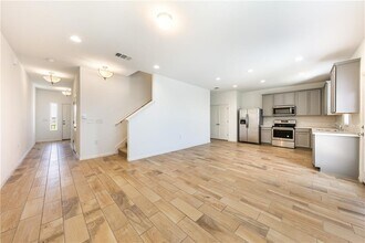 6708 Routenburn St in Austin, TX - Building Photo - Building Photo