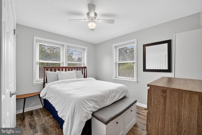 property at 6103 Lee Pl