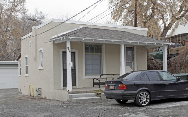 122 W Apricot Ave in Salt Lake City, UT - Foto de edificio - Building Photo