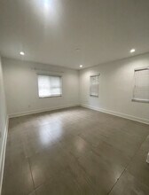 607 Velarde Ave in Coral Gables, FL - Building Photo - Building Photo