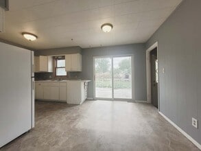 415 E 12th St in Grand Island, NE - Building Photo - Building Photo