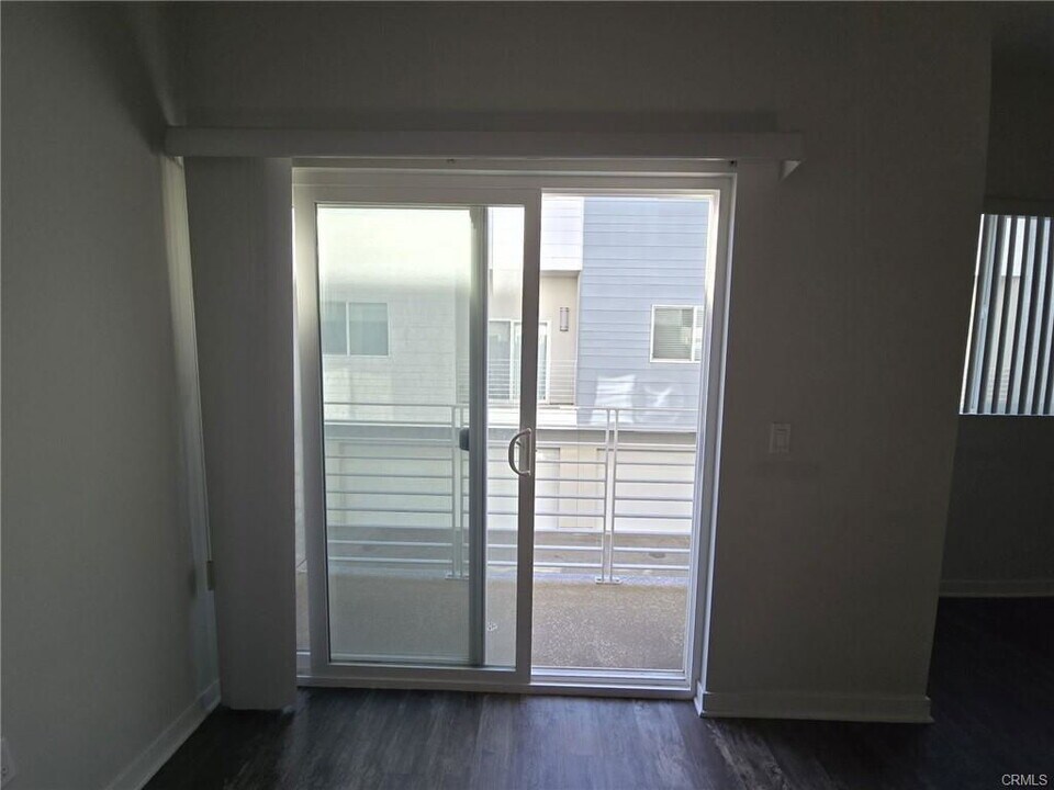 1620 W 237th St in Torrance, CA - Building Photo