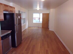 1523 N 17th St in Philadelphia, PA - Building Photo - Building Photo