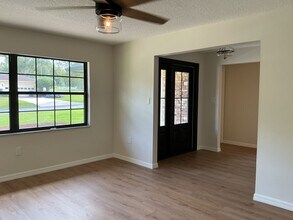 512 Poppell Dr in Lakeland, FL - Building Photo - Building Photo