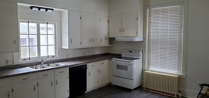 1054 Cornwall Rd, Unit 1054 A first floor large in Lebanon, PA - Building Photo - Building Photo