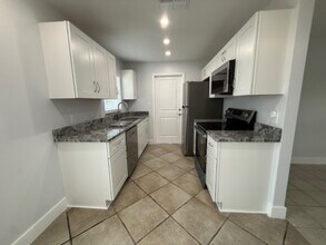 229 Justin Way in Sanford, FL - Building Photo - Building Photo