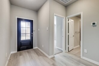 5209 Meditation Dr in McKinney, TX - Foto de edificio - Building Photo