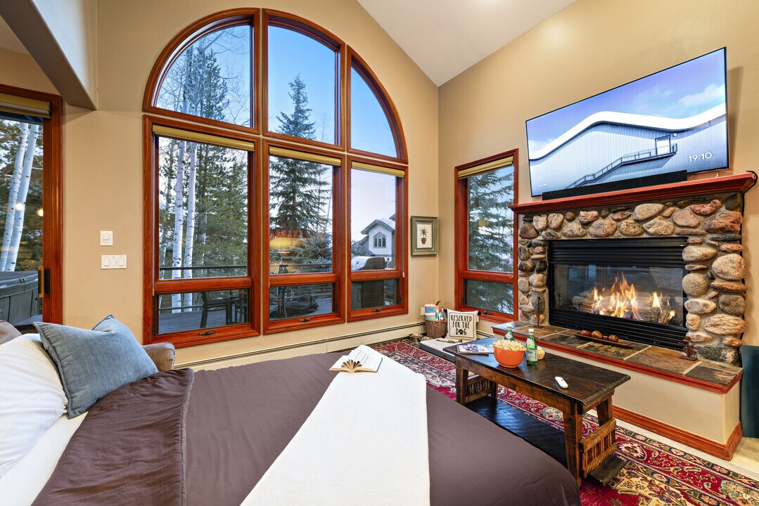 2655 Windward Way in Steamboat Springs, CO - Building Photo