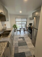 595 Wagner Dr, Unit 24 in Battle Creek, MI - Foto de edificio - Building Photo