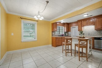 130 San Fernando Dr in Galveston, TX - Building Photo - Building Photo