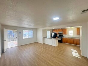 1337 California Ave in San Pablo, CA - Building Photo - Building Photo