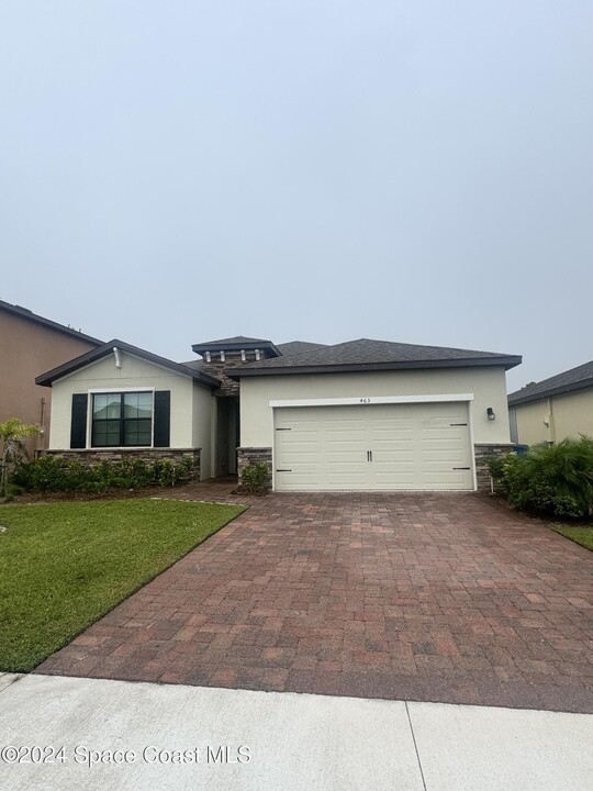 463 Old Country SE Rd in Palm Bay, FL - Building Photo